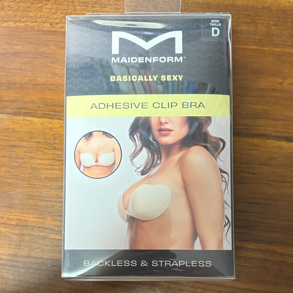 Maidenform Basically Sexy Adhesive Clip Bra in Cream